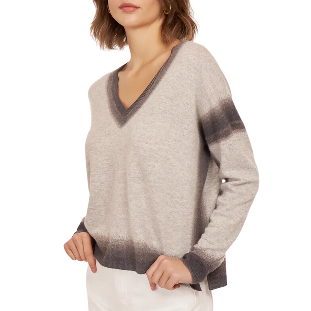 L/S V-Neck Gradient Edges in Fog/Neutral Combo