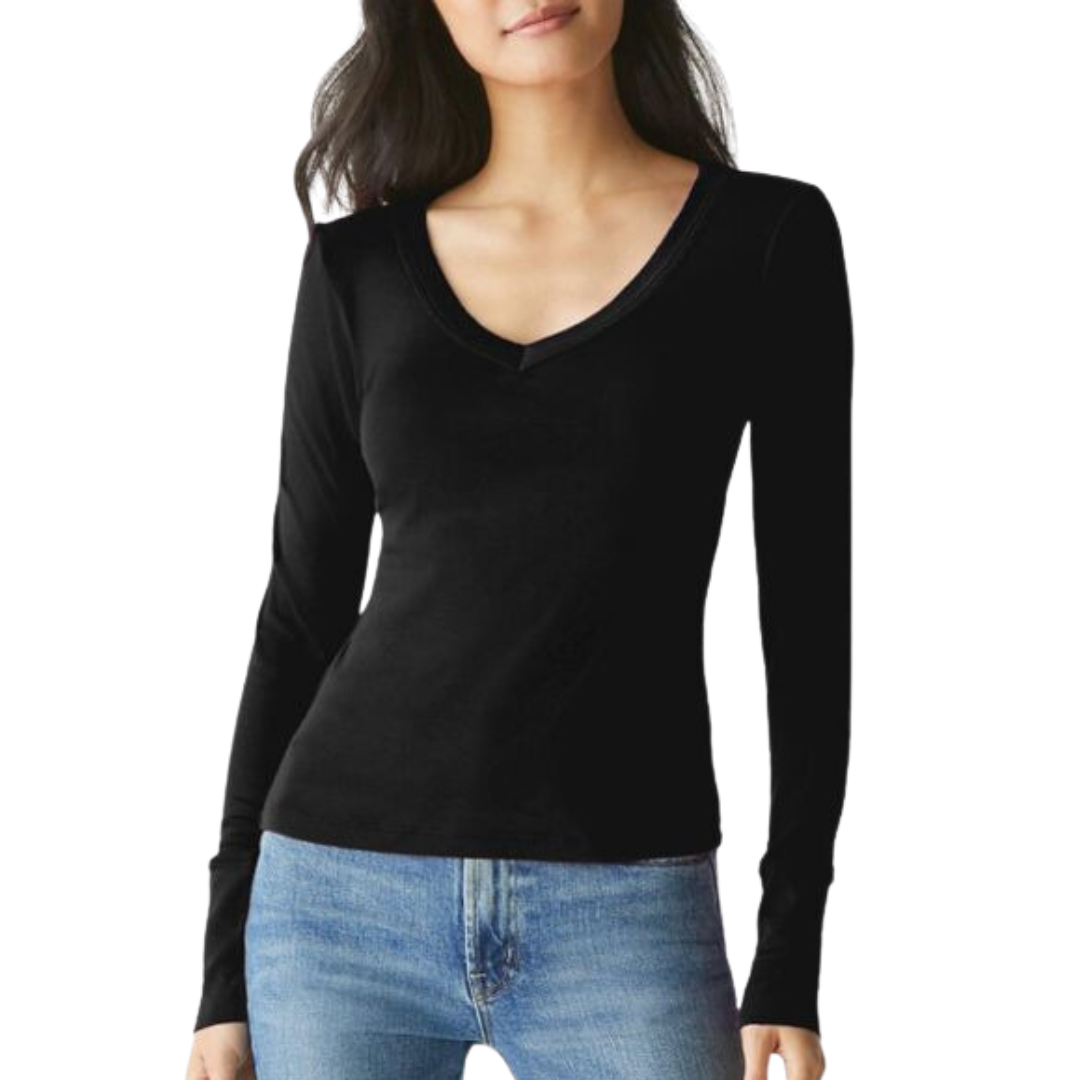 Logan V-Neck Tee (One Size) in Black
