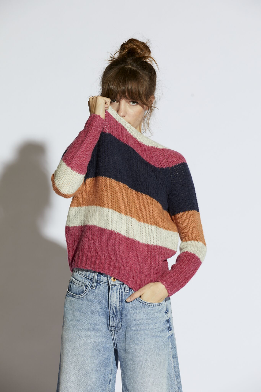 Daja Raglan Sleeve Sweater