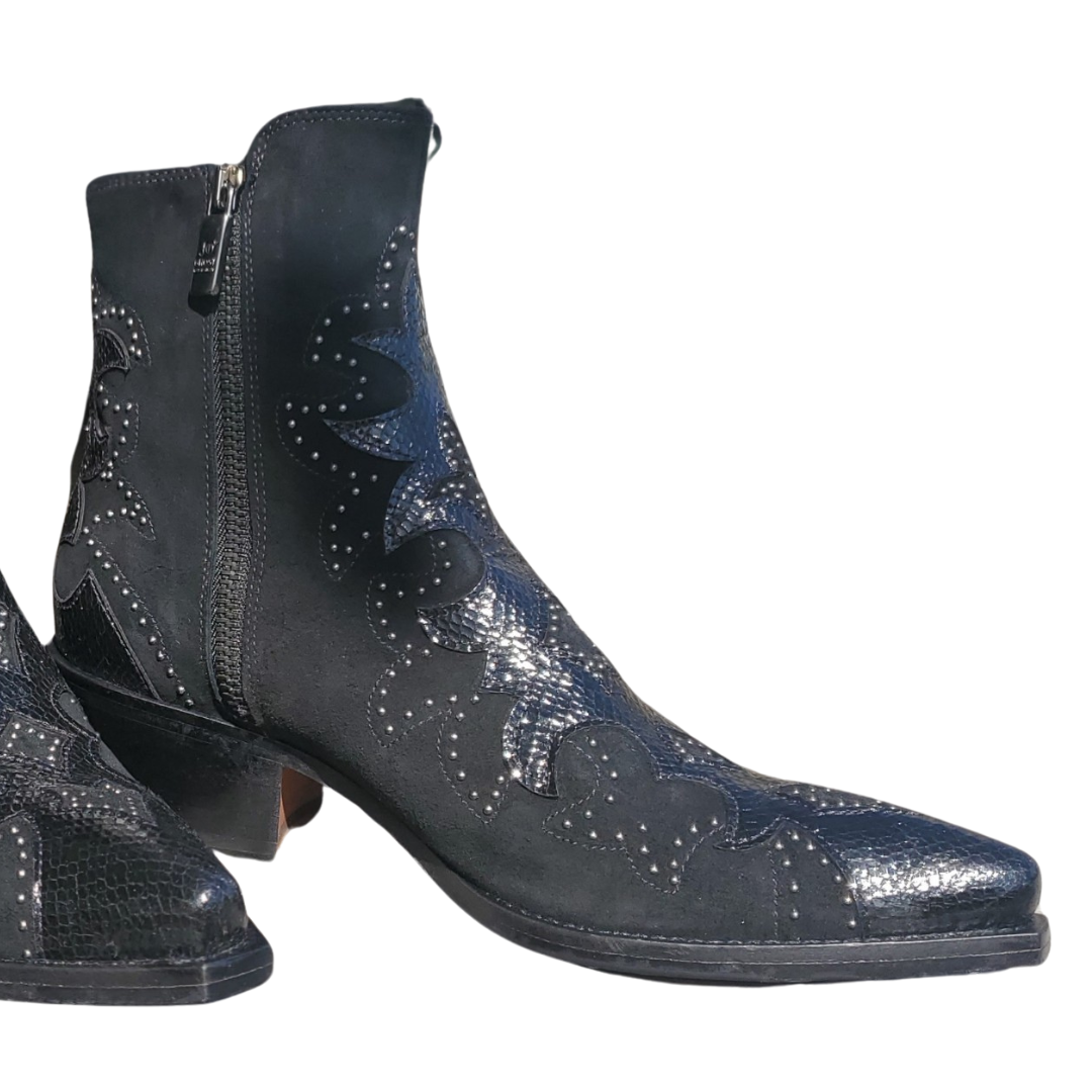 Cristal in Black Lavata
