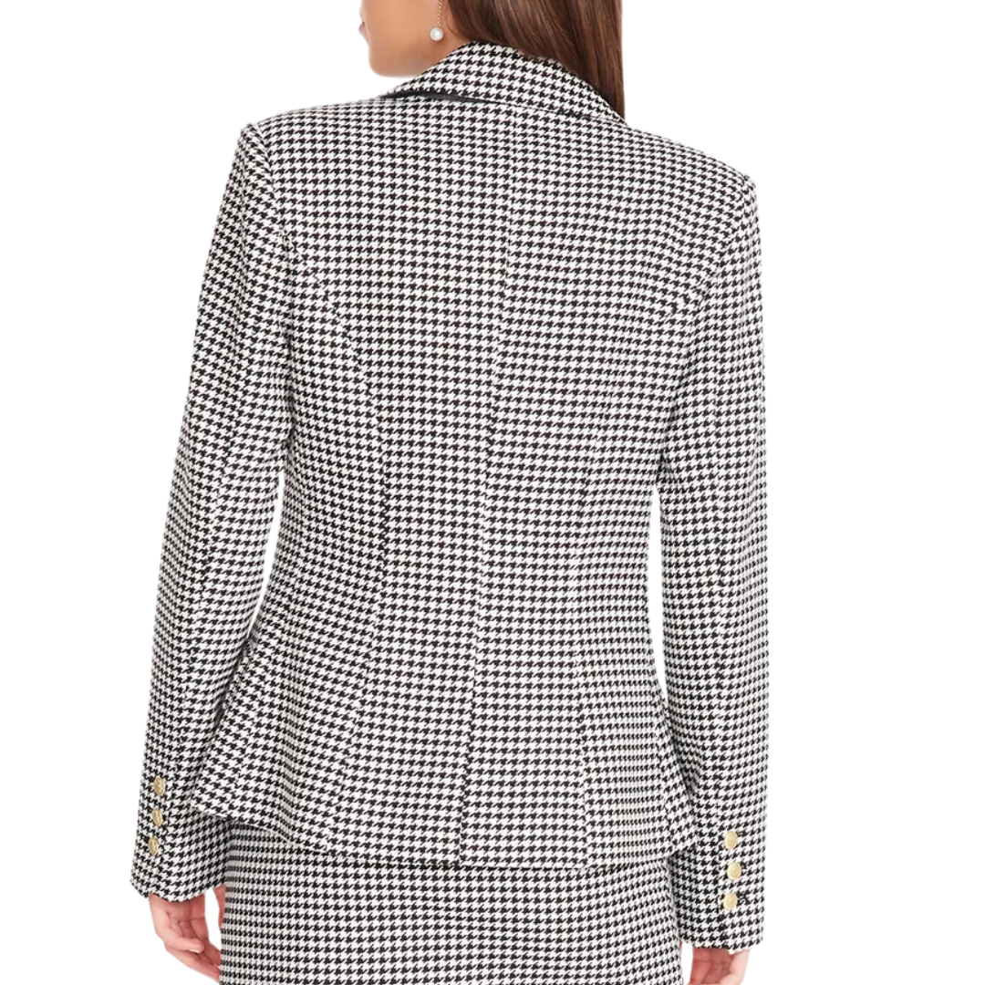 Naomi Blazer in White