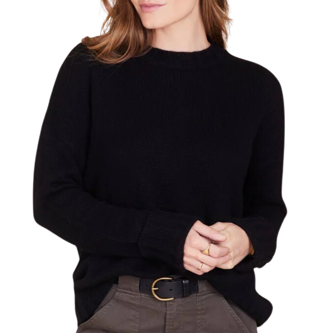Mila Pure Cashmere Crewneck Sweater in Black