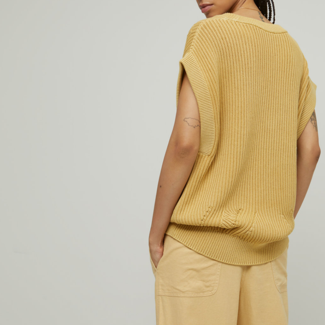 Sleeveless Organic Cotton Sweater in Grain/Mustard