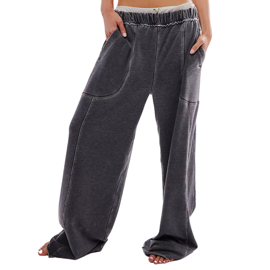 Don't Wait Up Lounge Pant in Black