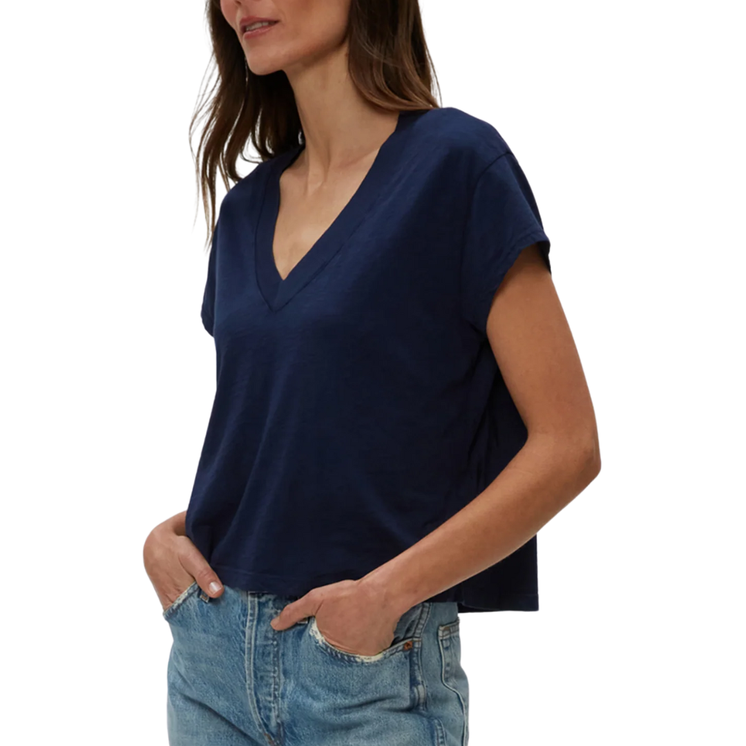 Harlan Cropped V-Neck Tee in Nocturnal
