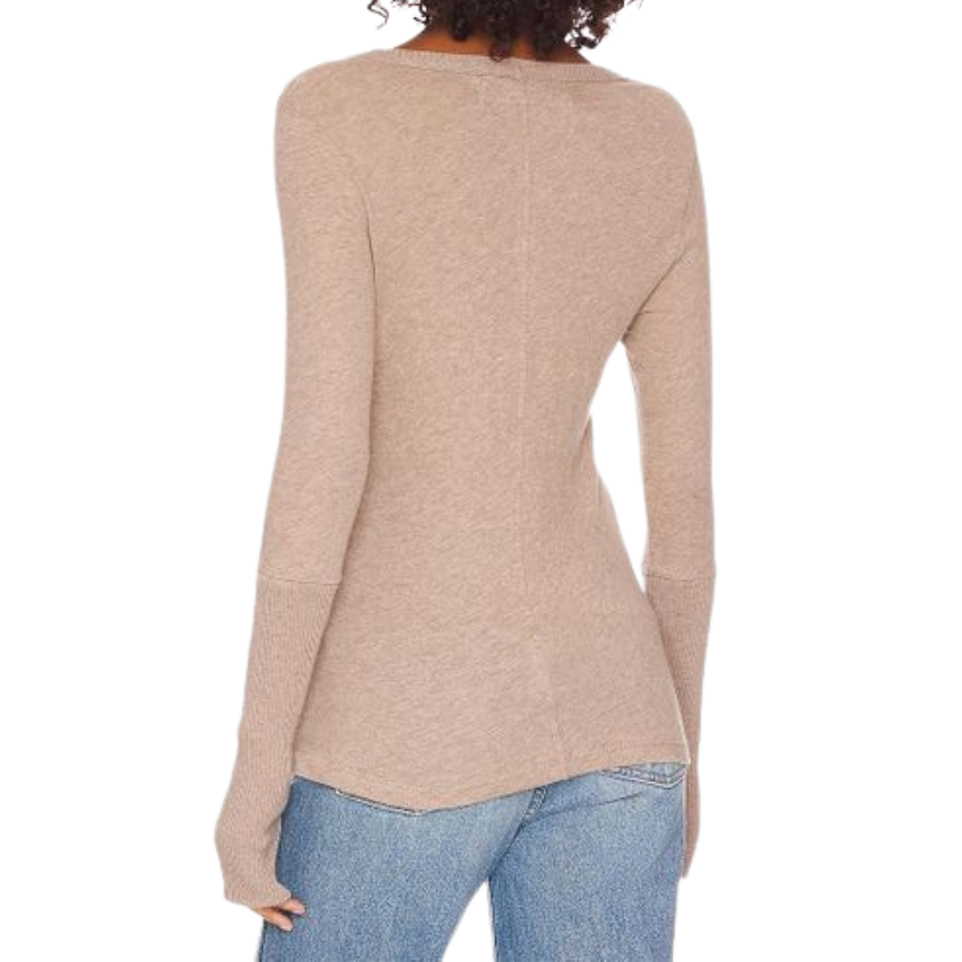 Layer Cuffed V in Beige Heather