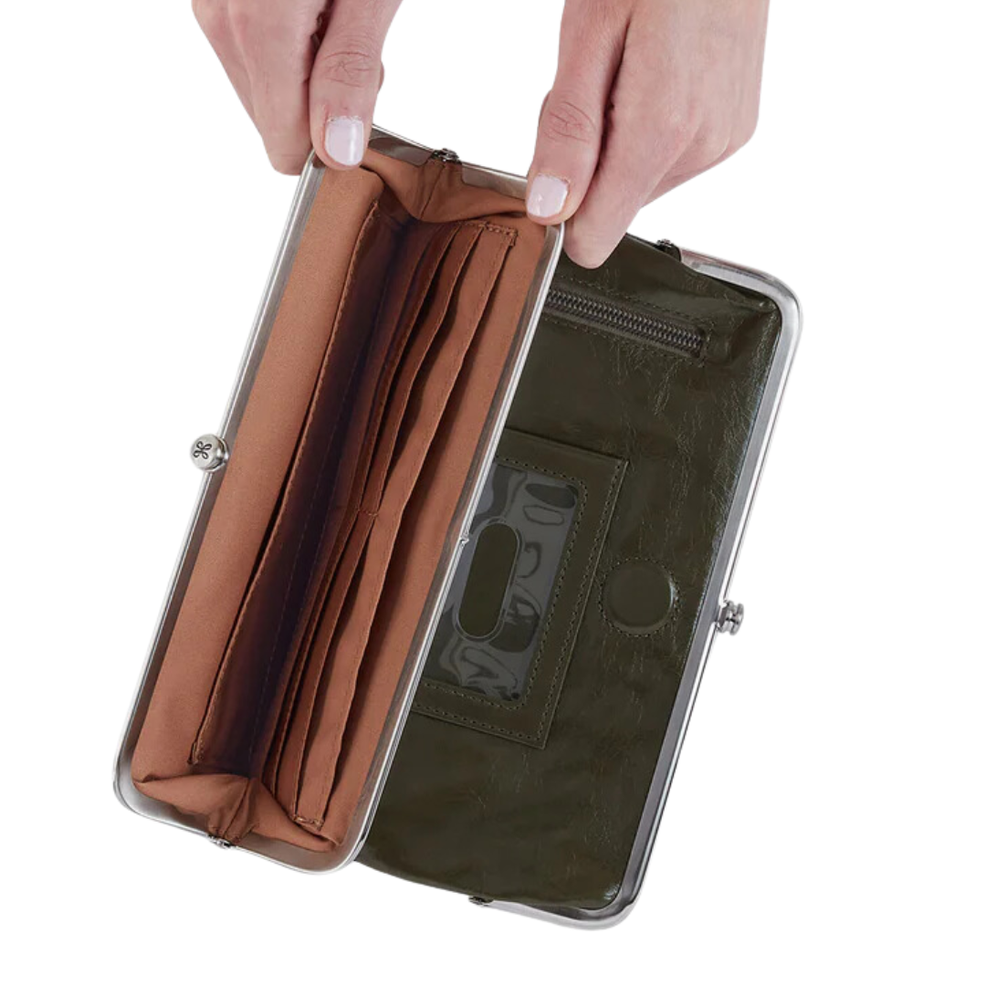 Lauren Clutch-Wallet in Deep Moss