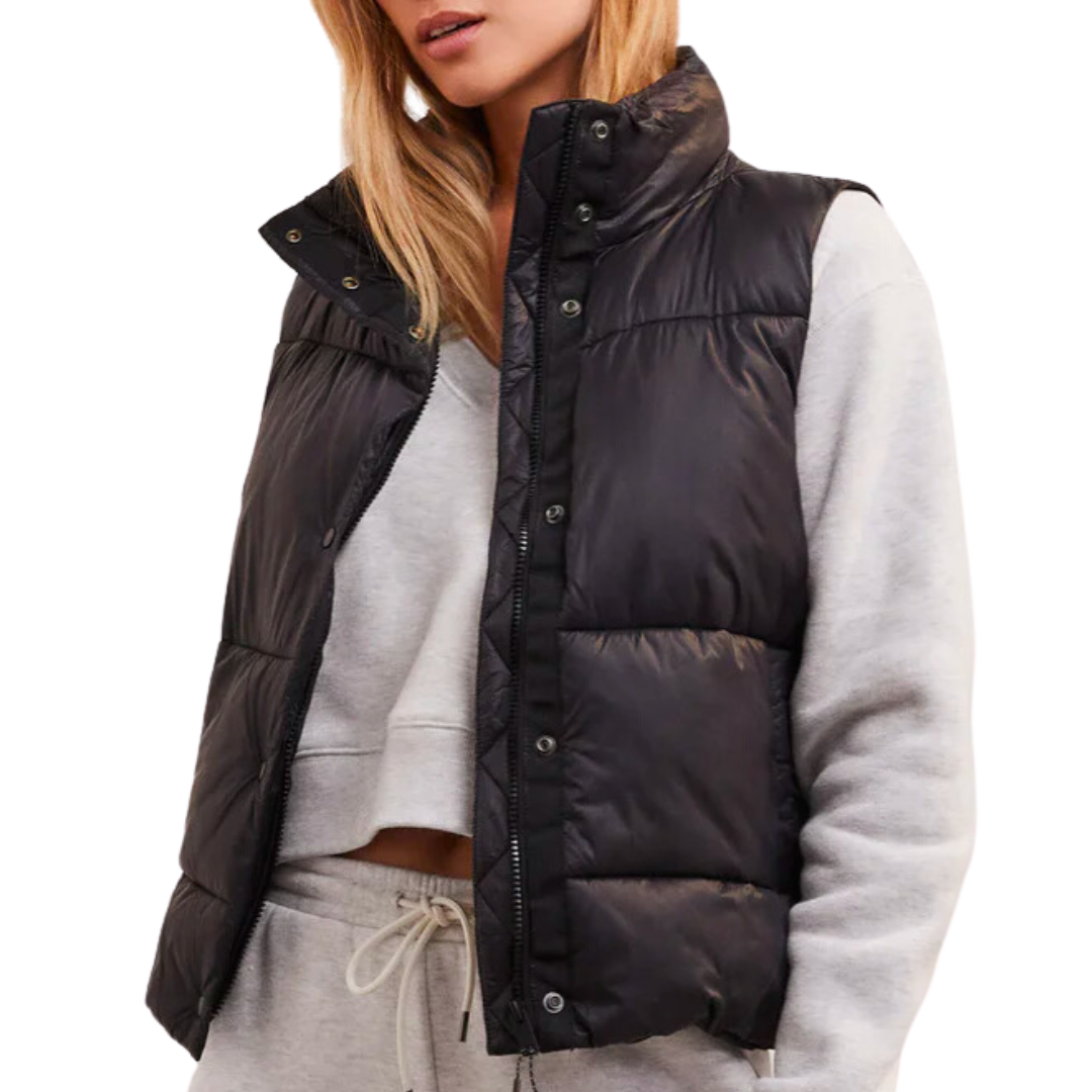 Just Right Puffer Vest in Black