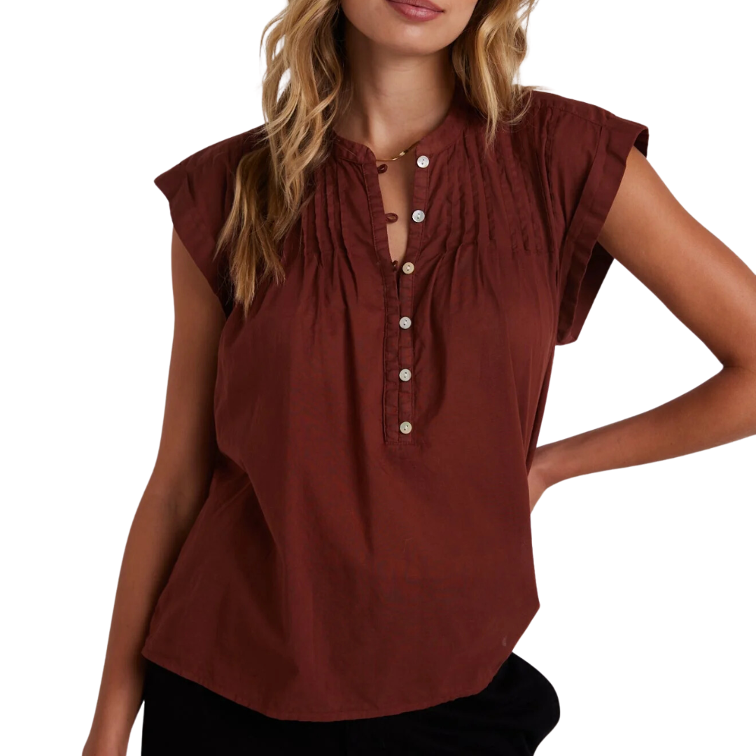 Short Sleeve Pintuck Pullover in Cherry Mahogany