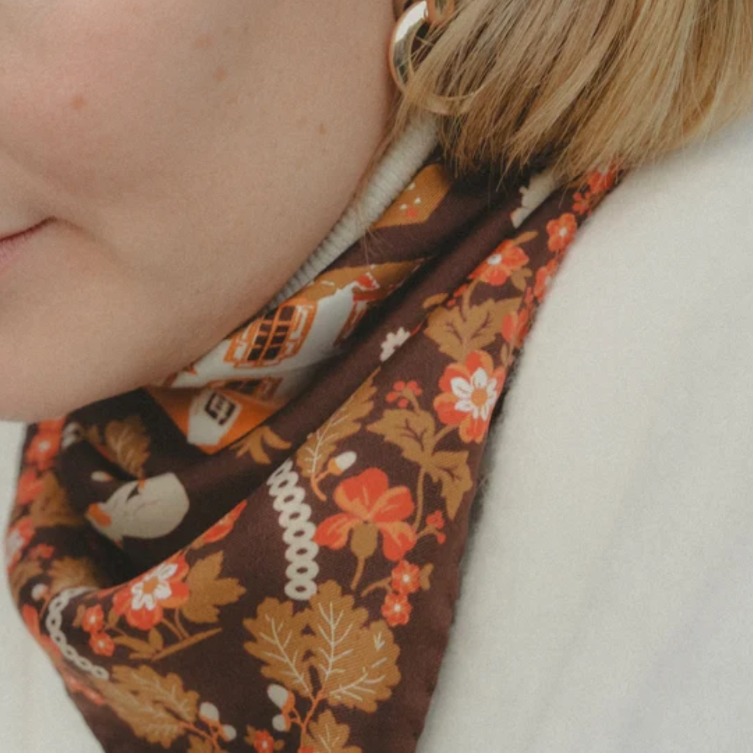 Small Bandana Retour de Forêt Silk in Chocolate