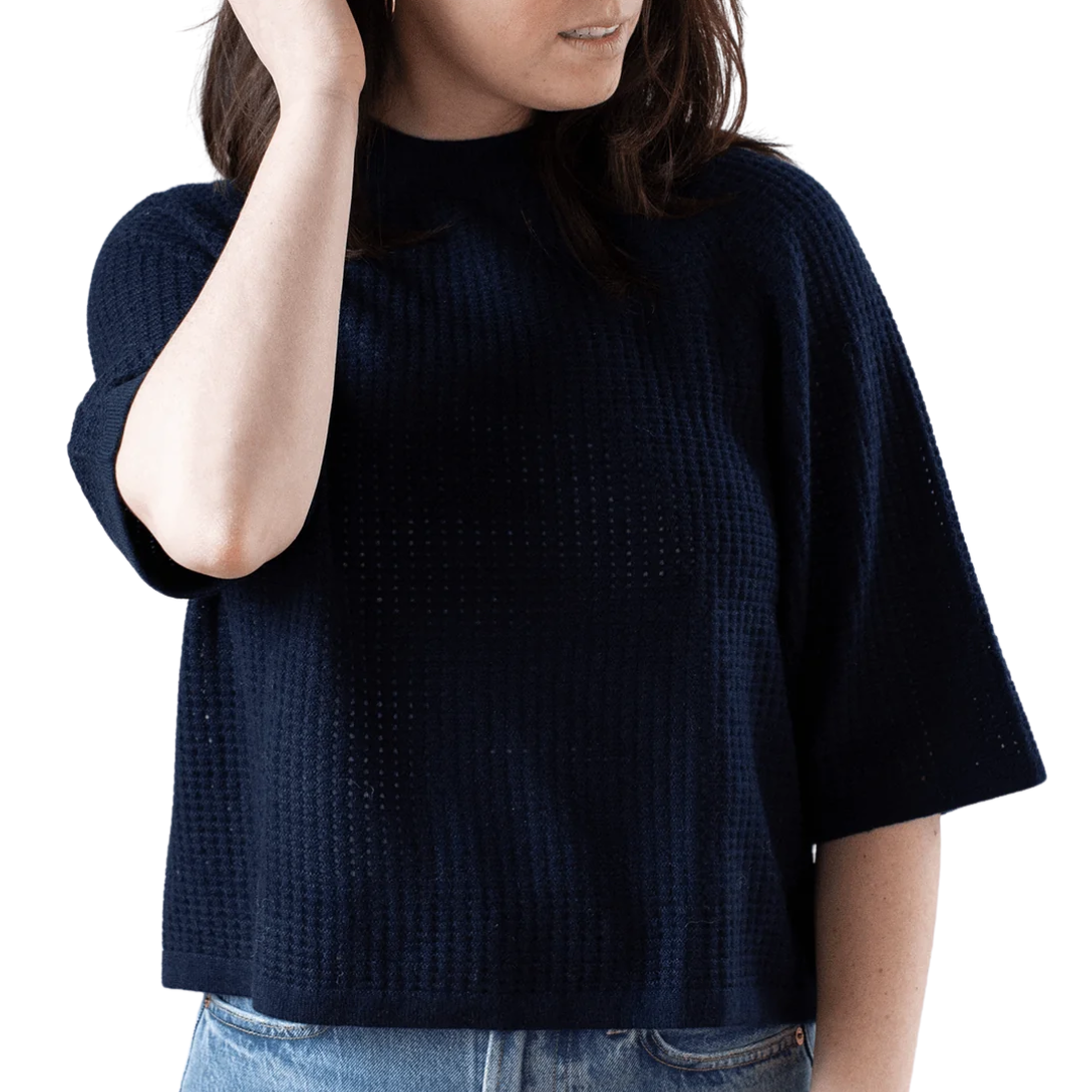 Short Sleeve Mesh Raglan Crew in Navy
