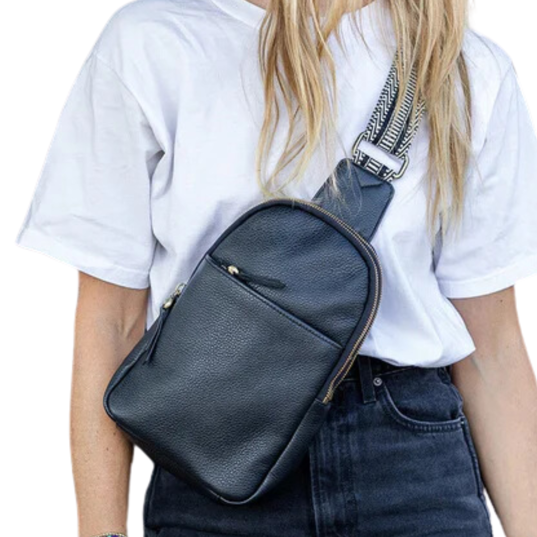 Cass Sling in Black