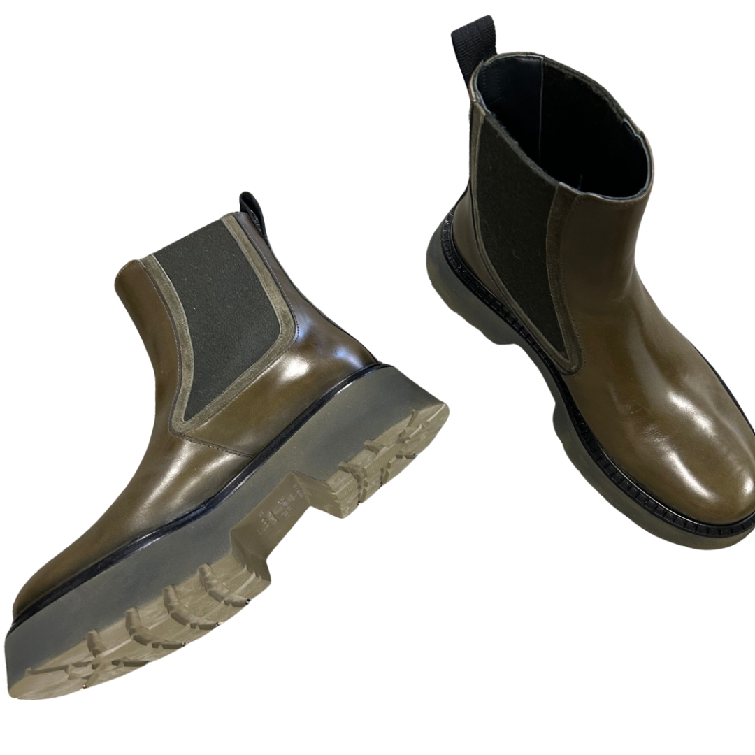 Row Boot