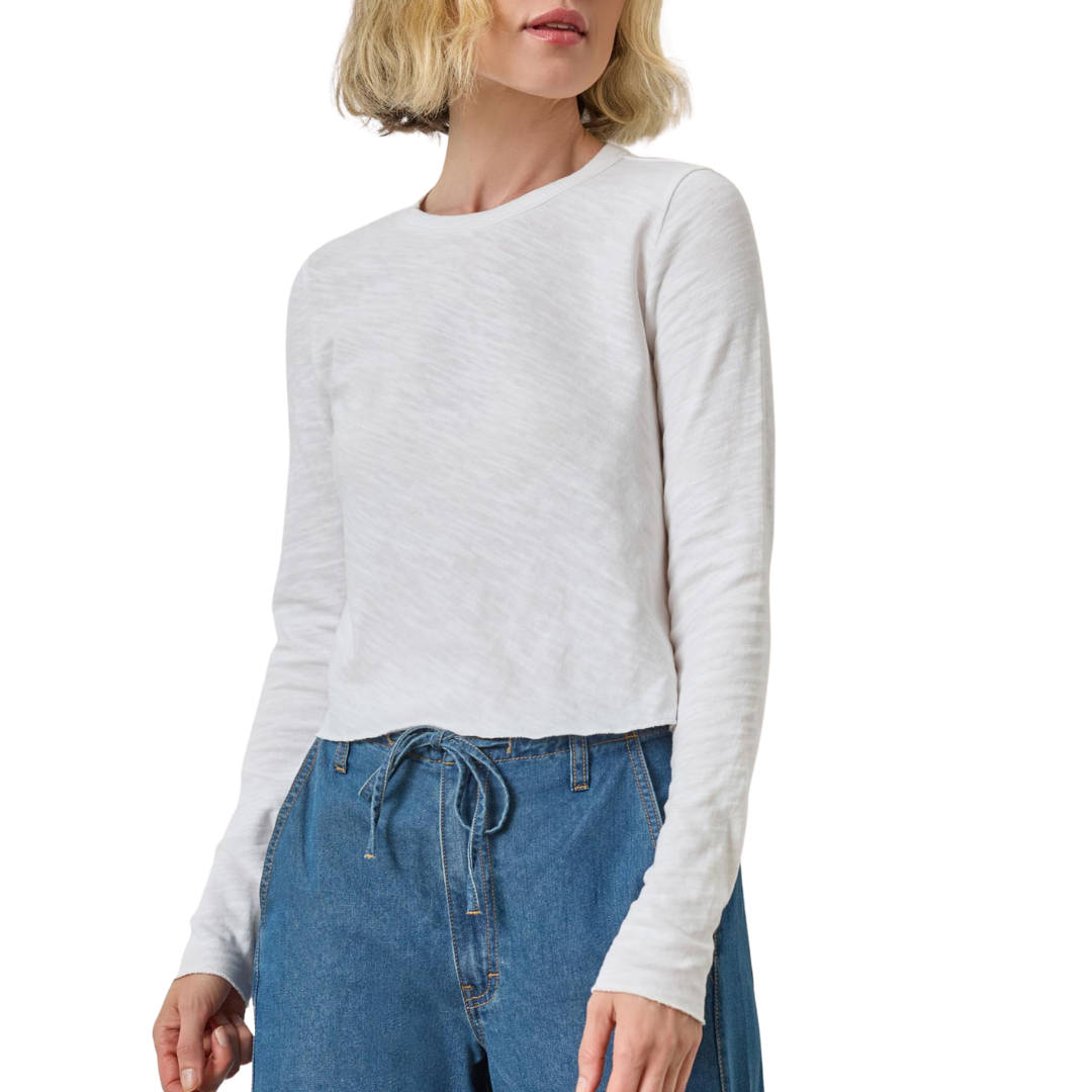 Long Sleeve Cropped Tee in White