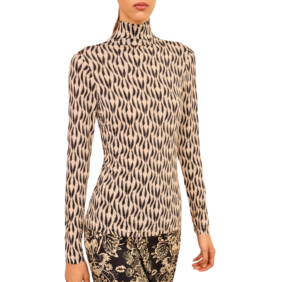 Aurelia Turtleneck in Silhouette