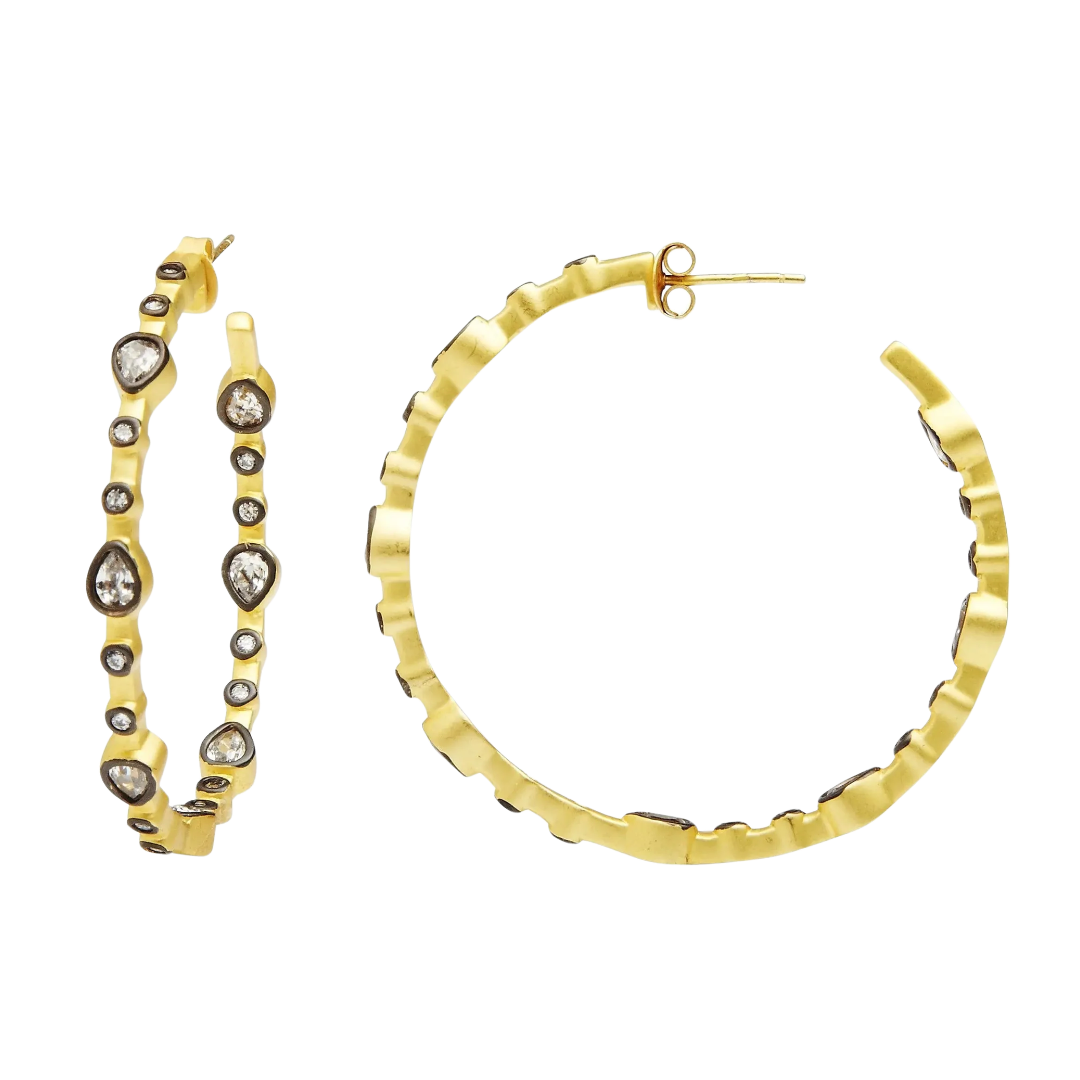 Teardrop Hoop Earring in Gold/Black