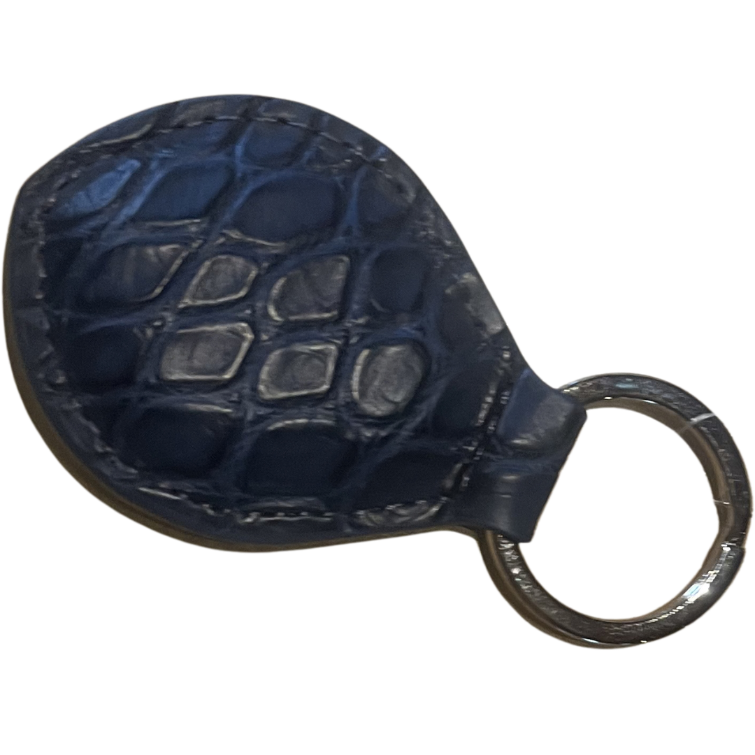 Matte Alligator Tear Drop Key Fob in Admiral