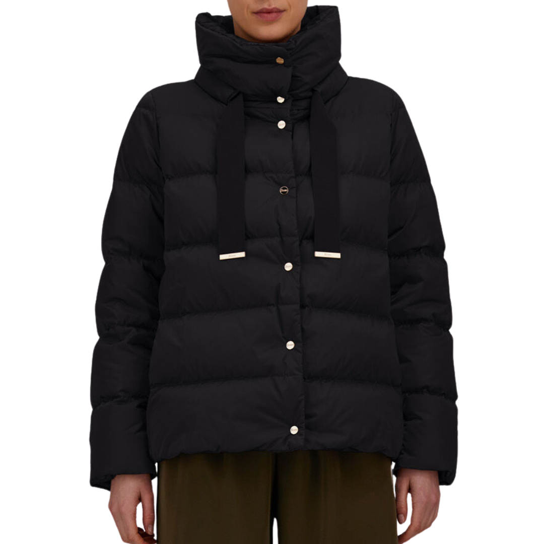 Cappa in Satin in Black