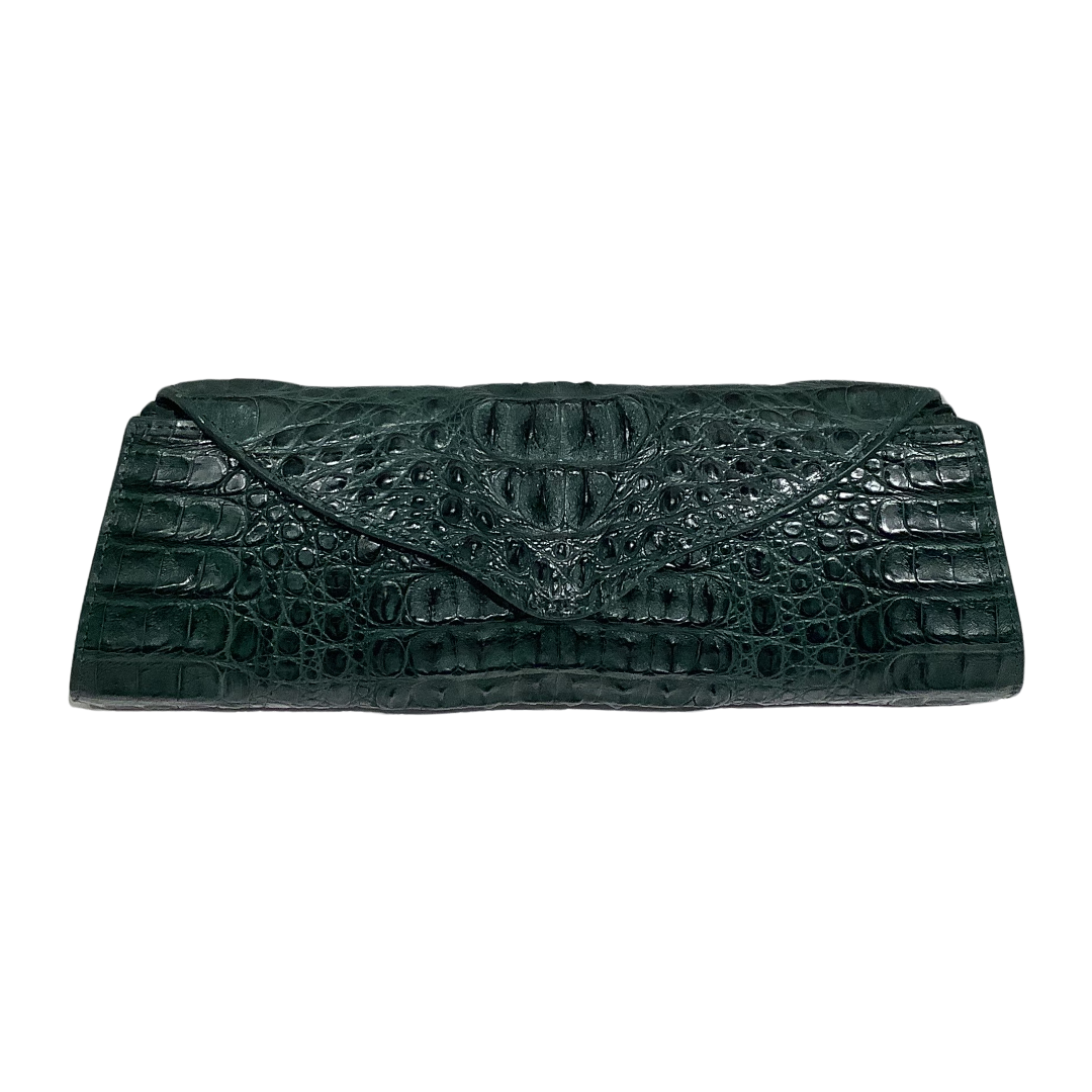 Hornback Crocodile Clutch in Forest