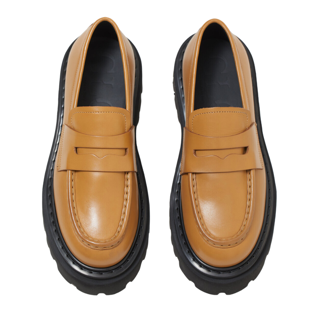 Loafers in Chino Beige