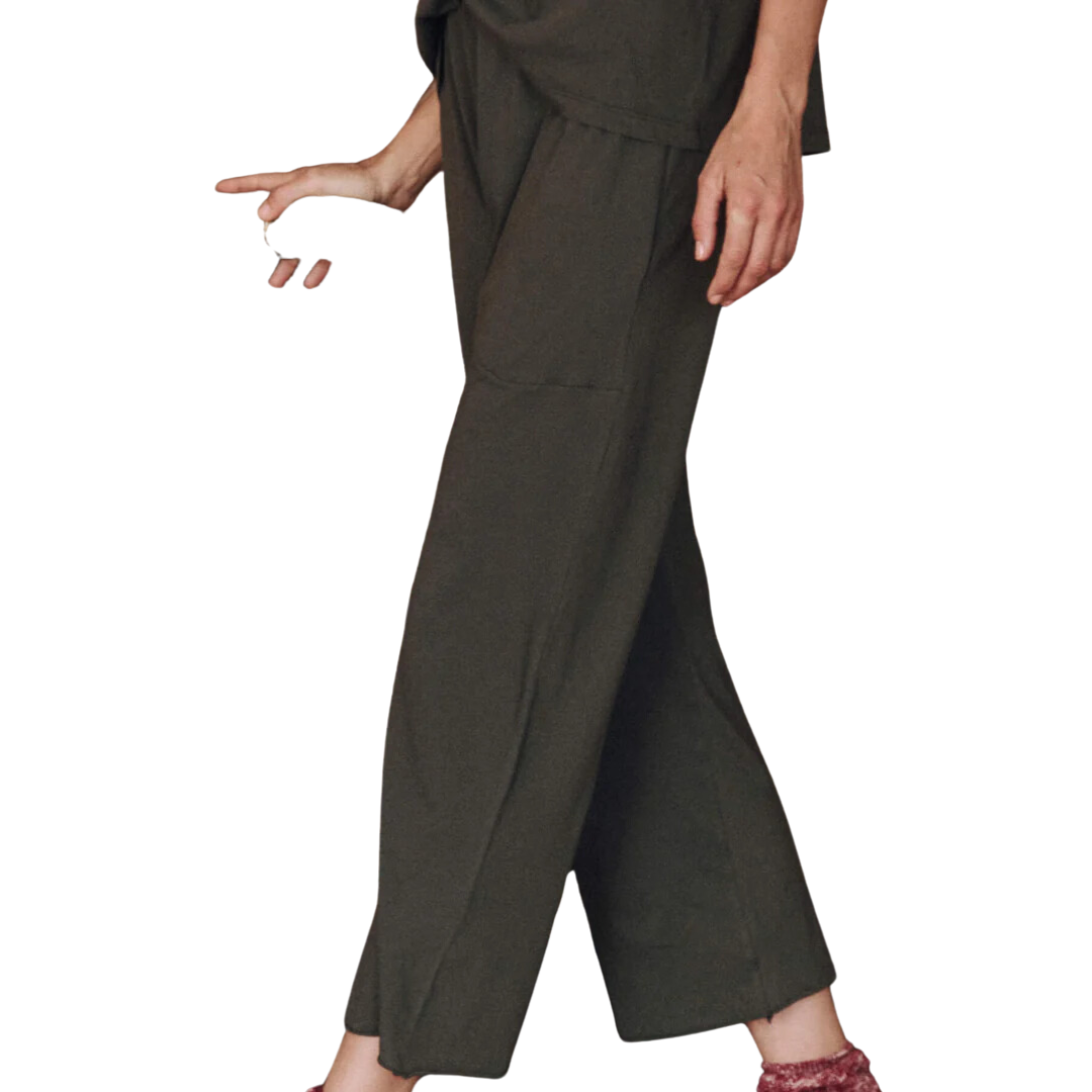 The Lounge Crop in Washed Black