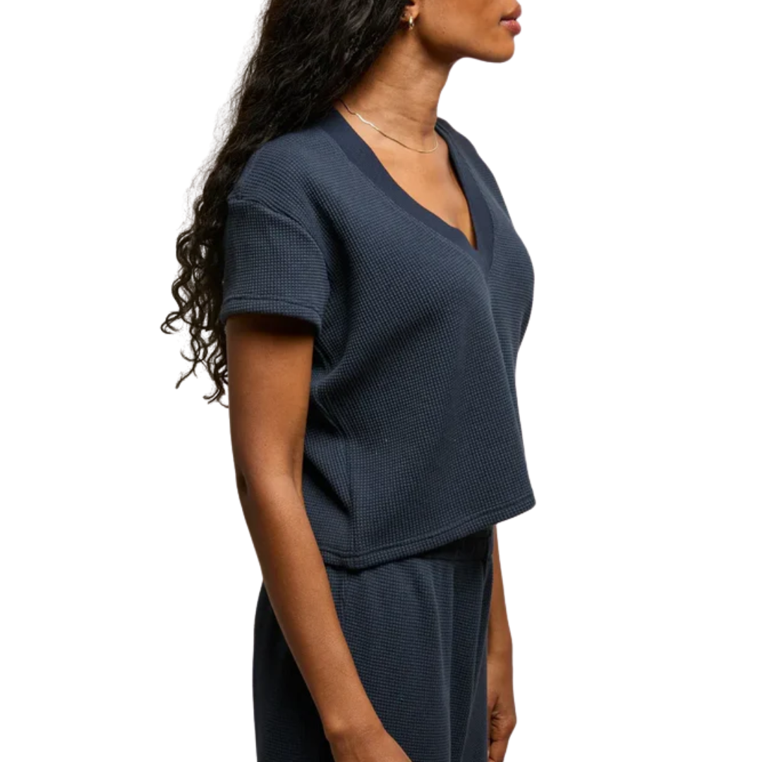 Jada in Navy
