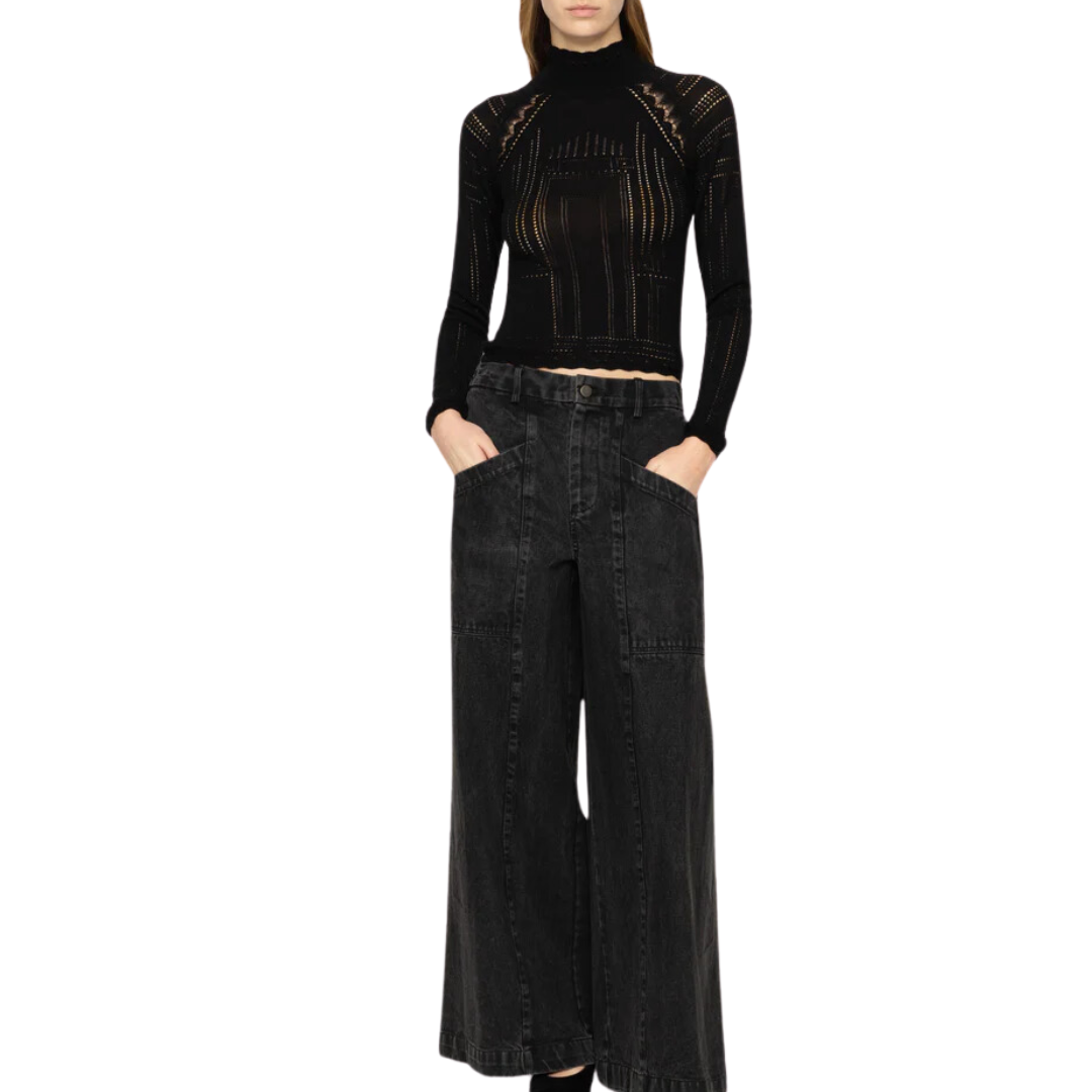 Paxton Turtleneck in Black