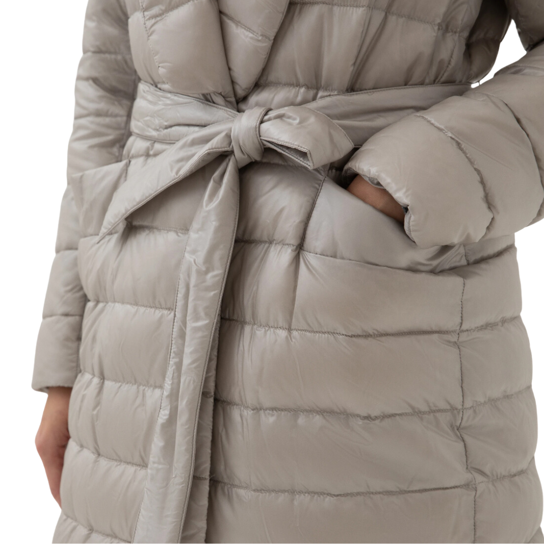 Belted Quilted Down Jacket in Chantilly