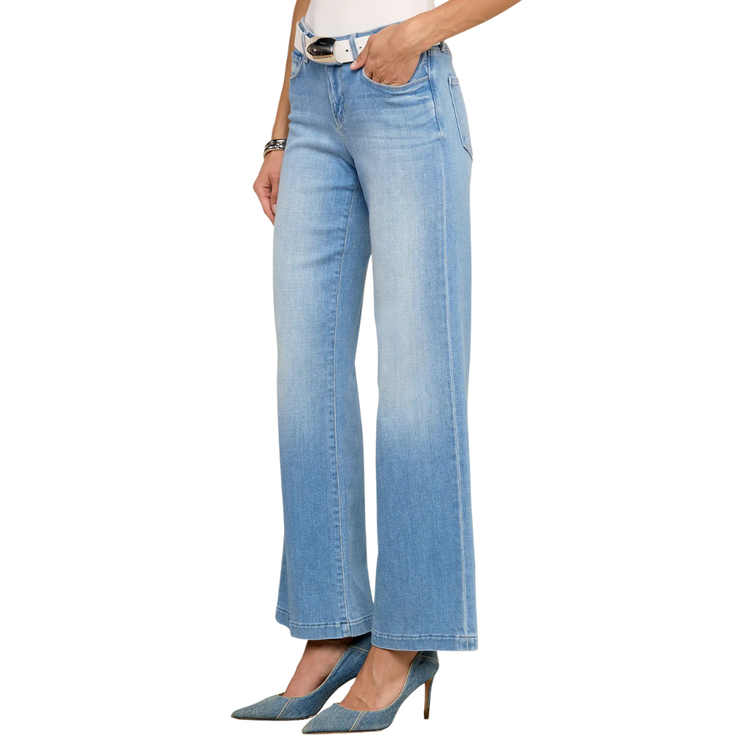 Joanne Low-Rise Wide-Leg Jean in Pacific