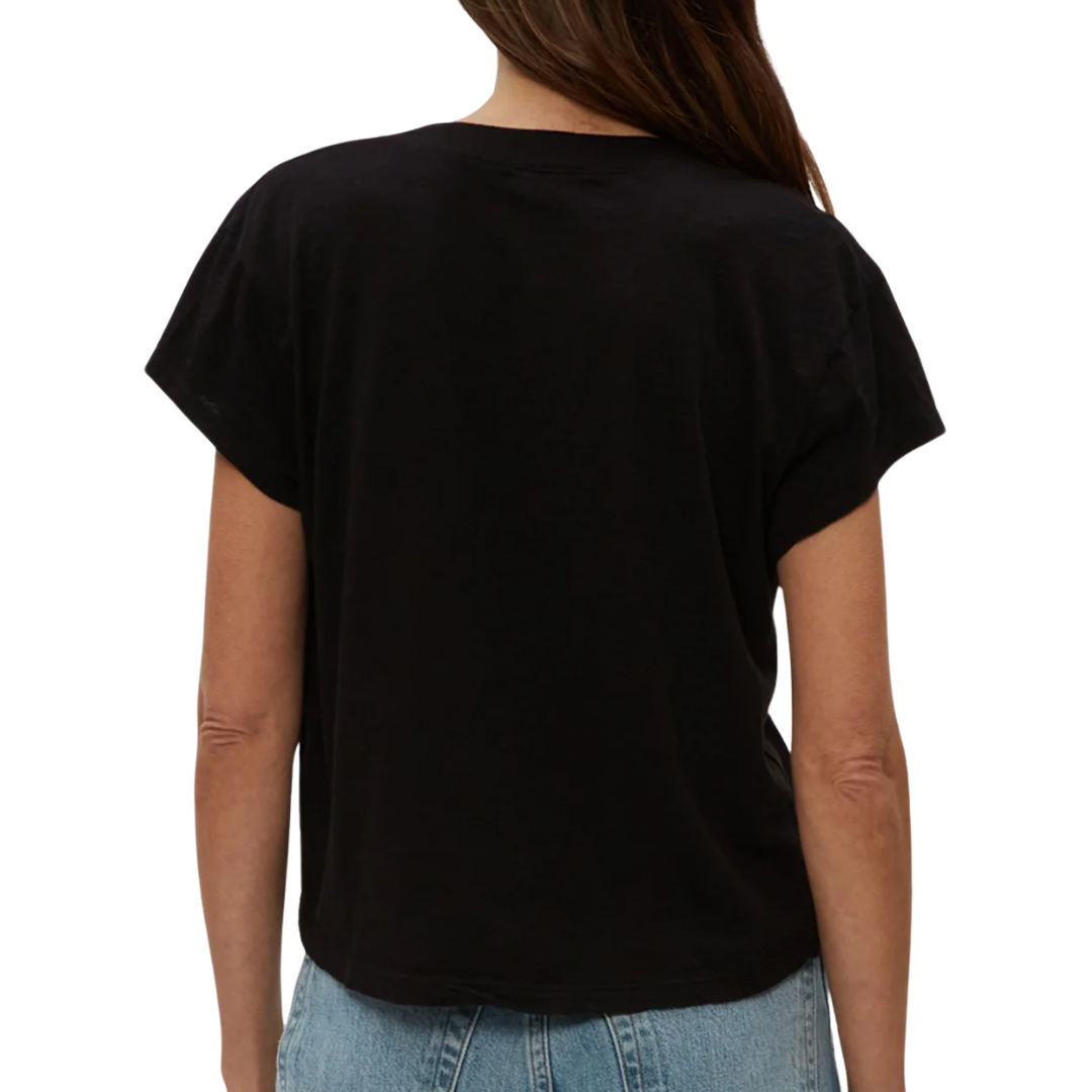 Harlan Cropped V-neck in Black