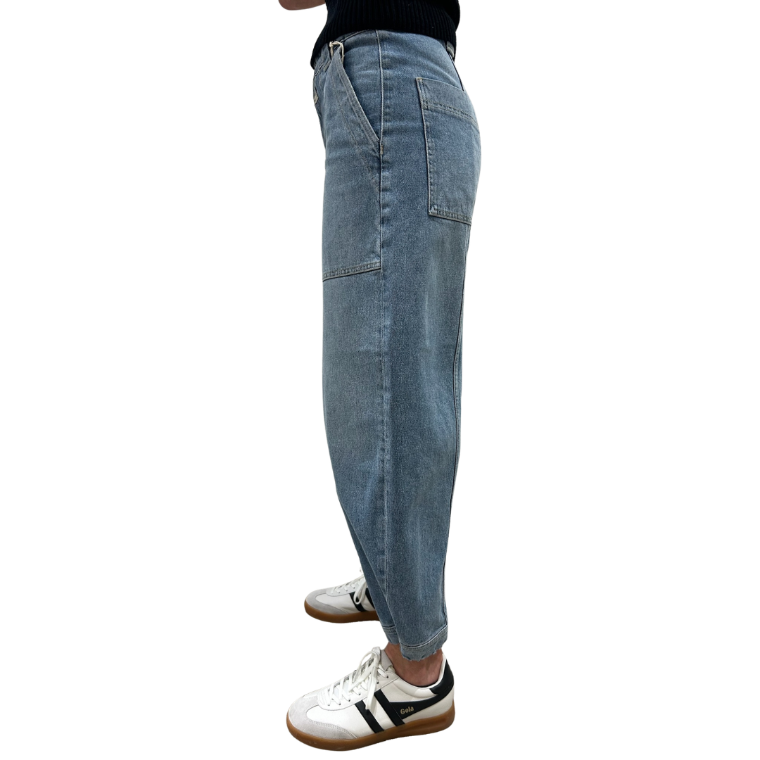 Rhannon Barrel Jean in Mid Blue 32"