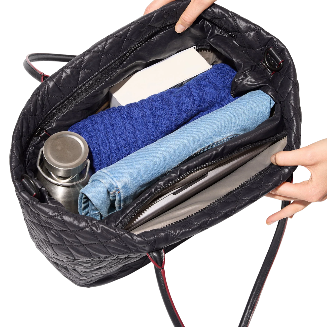 Medium Daily Tote in Black