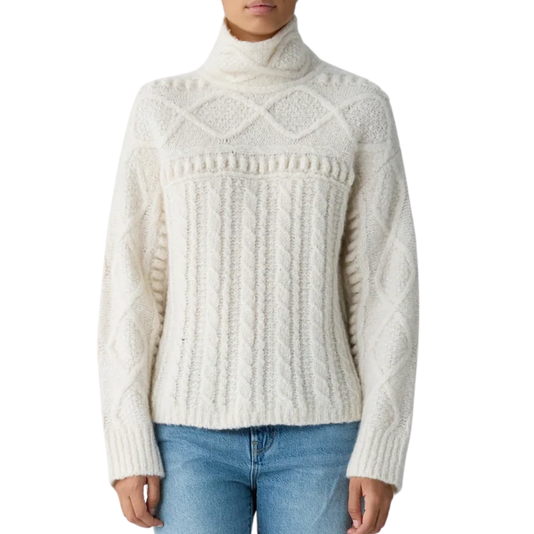 Super Cloud Turtleneck in Cream