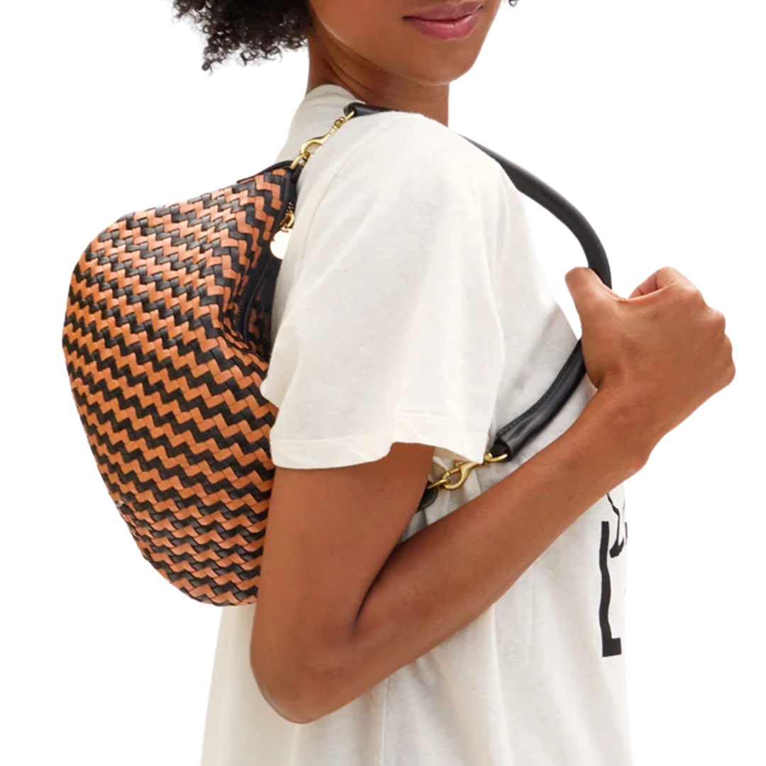 Petit Moyen in Black/Natural Woven Zig-Zag