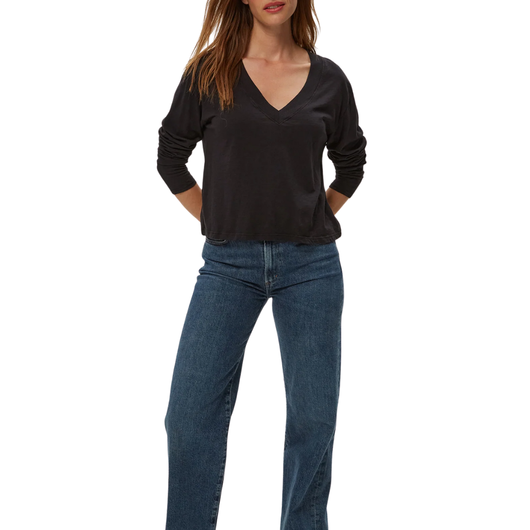 Brea Cropped V-Neck in Black