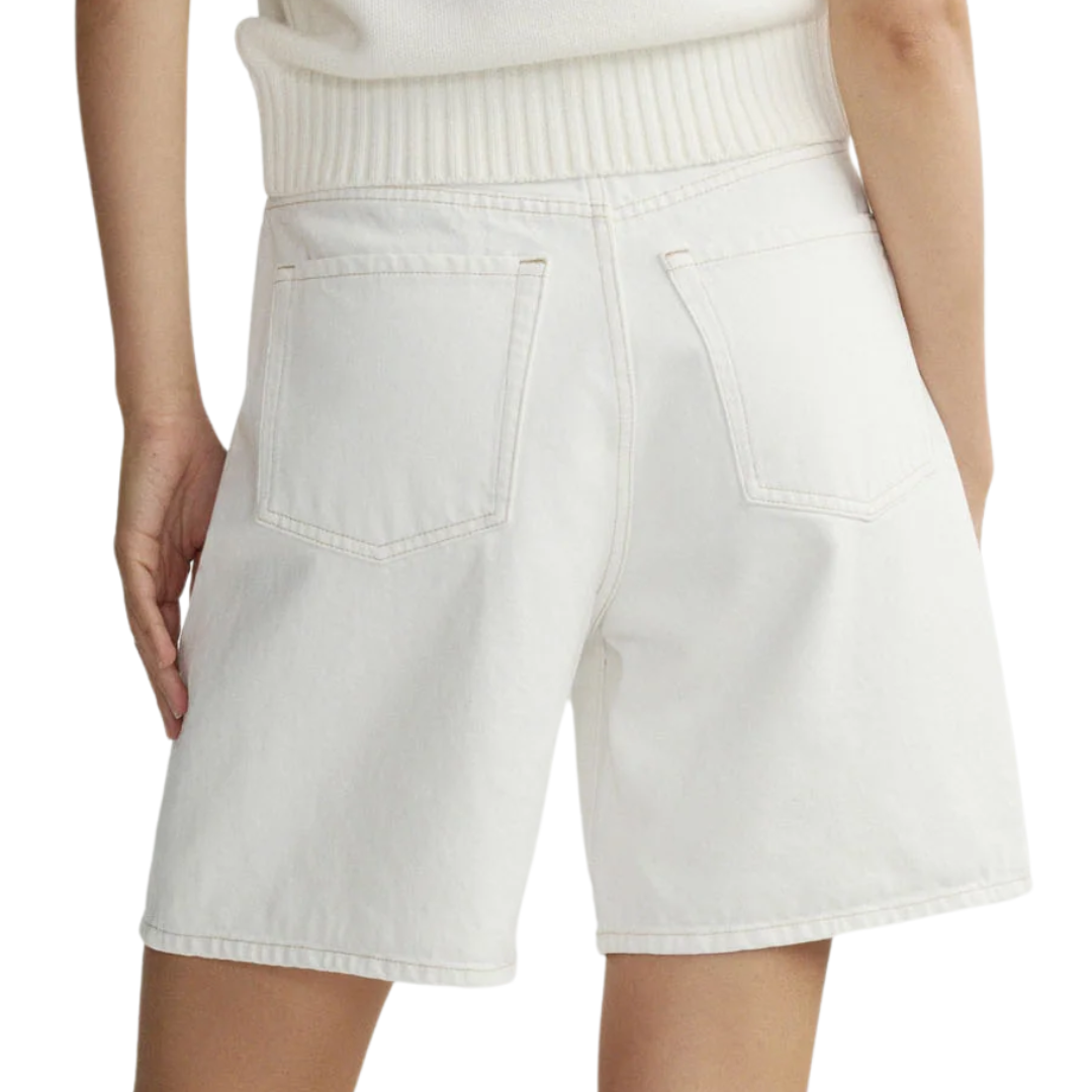 Taylor Relaxed Short High Rise 5.5" in White
