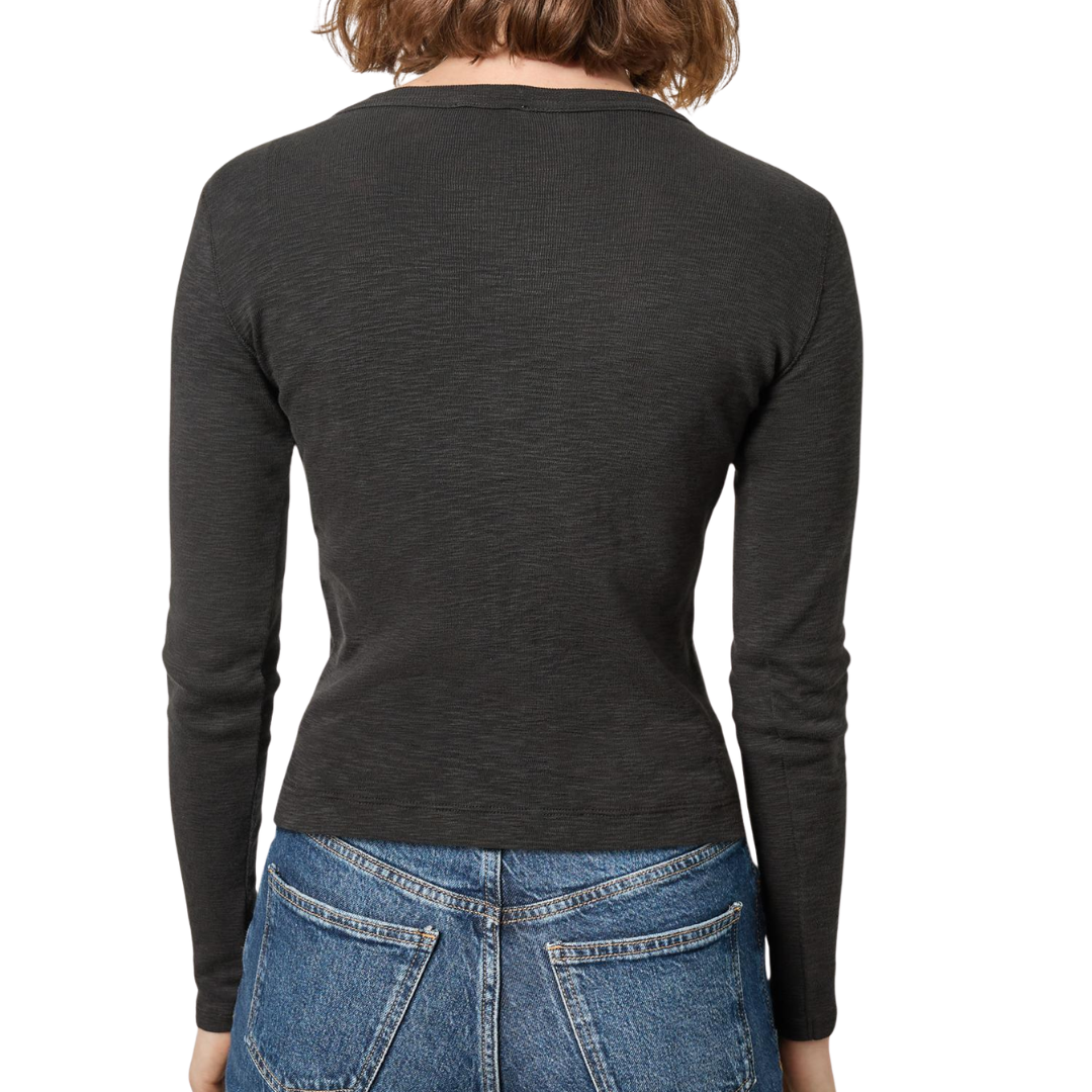 Ribbed Slub Snap V-Neck in Black