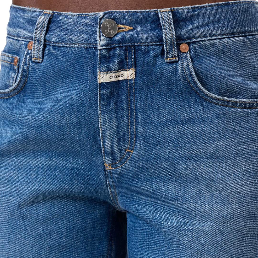 Jinnie Shorts in Mid Blue