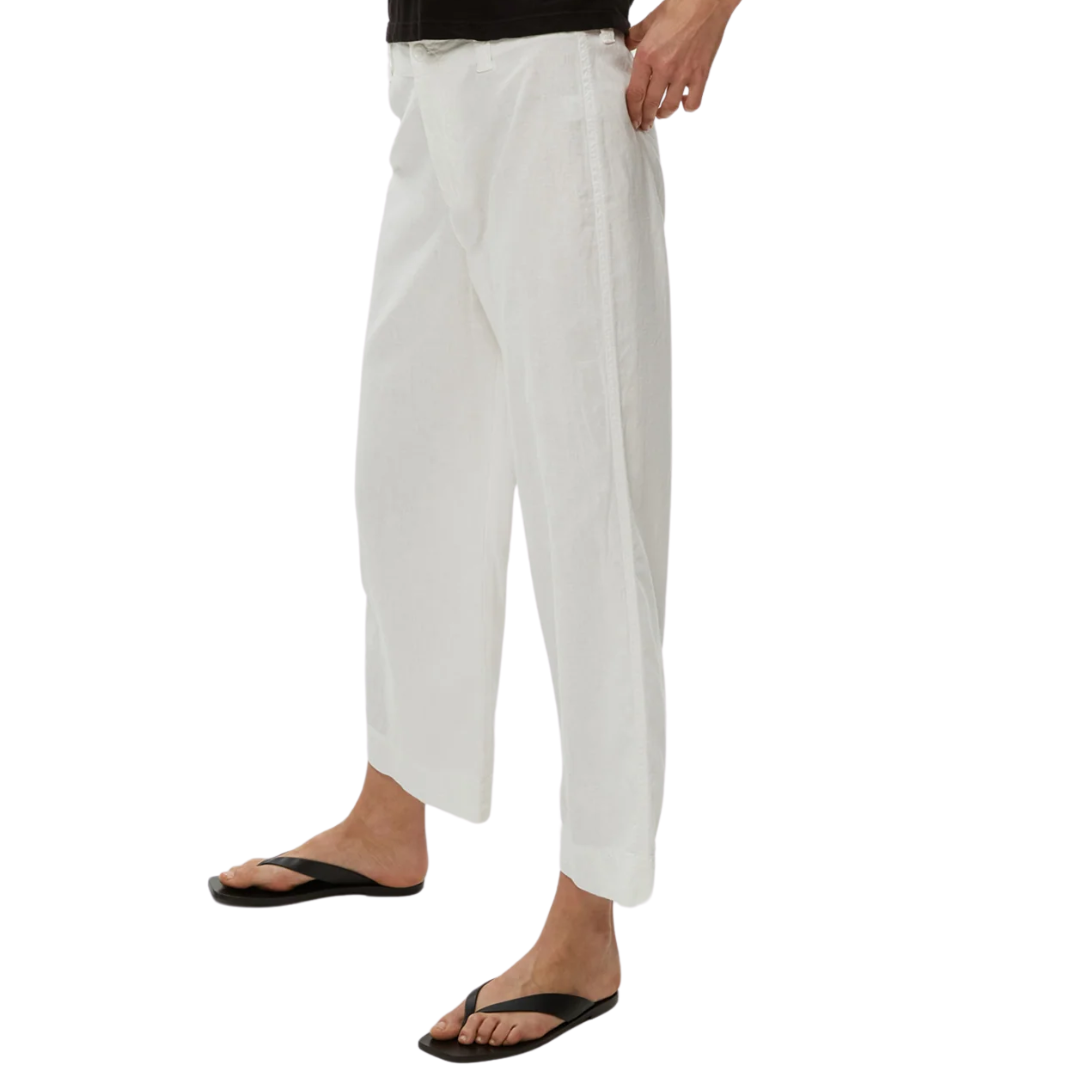 Geraldine Cropped Straight Leg Pant in White