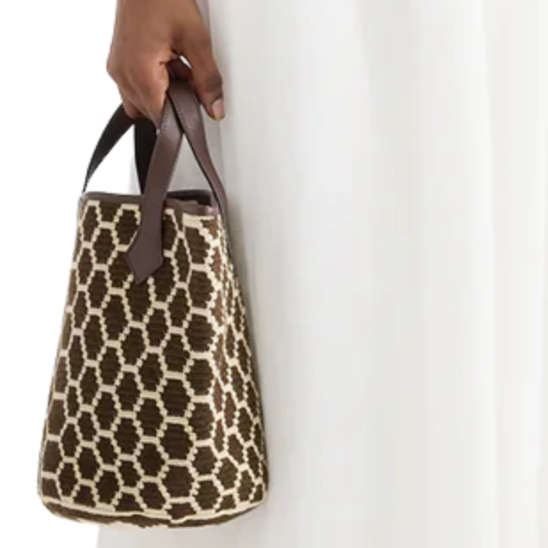 Caraiva Tote in Abstract Snake