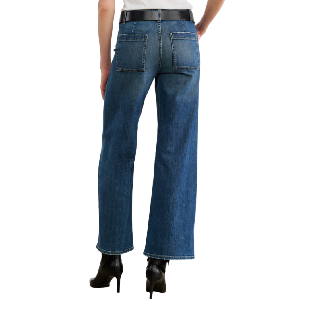 Megan Jean in Classic Wash