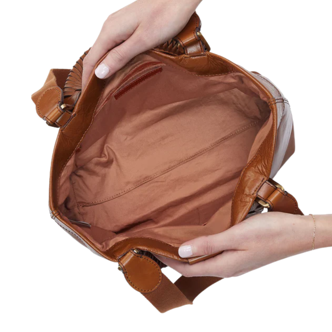 Romy Medium Tote in Truffle