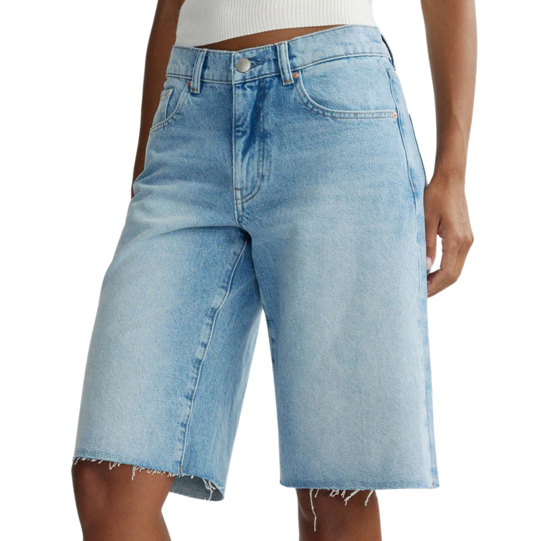Abby Relaxed Jean Short Low Rise 13" in Bayside