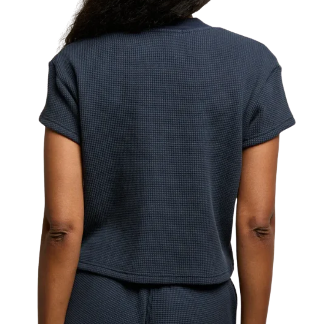 Jada in Navy