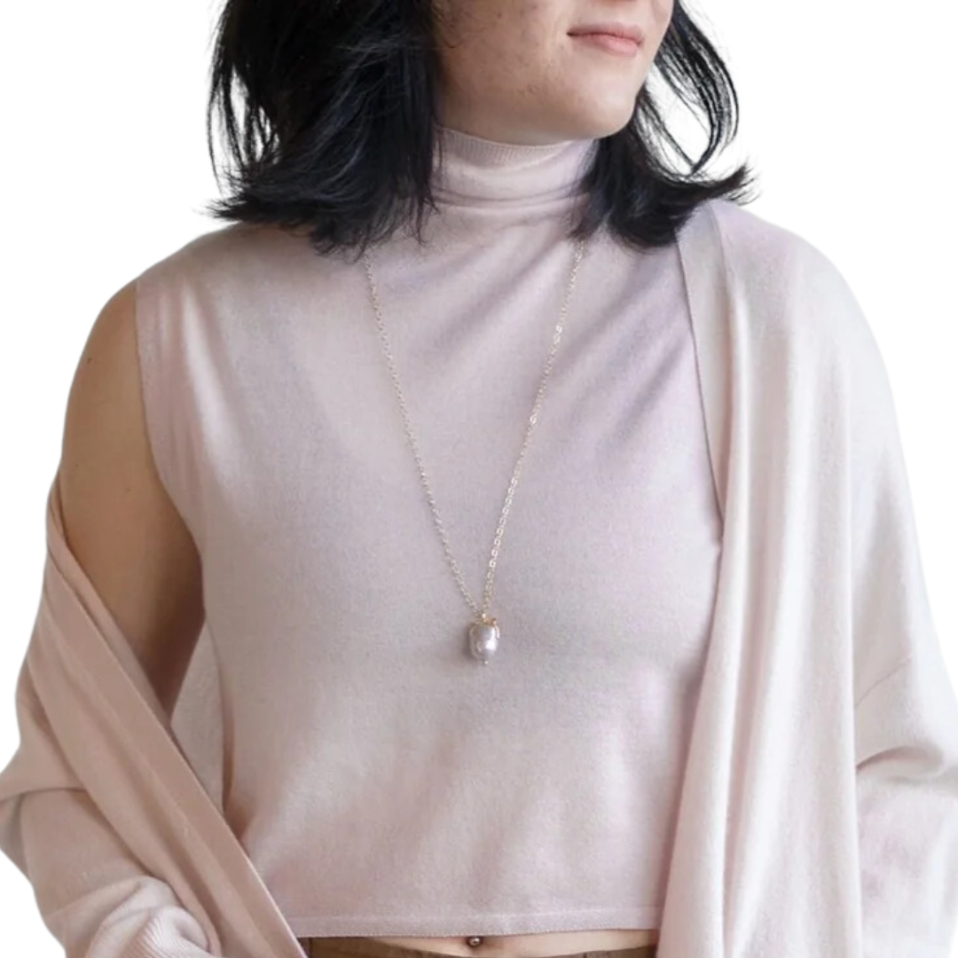 Lera Cashmere Turtleneck in Lunar