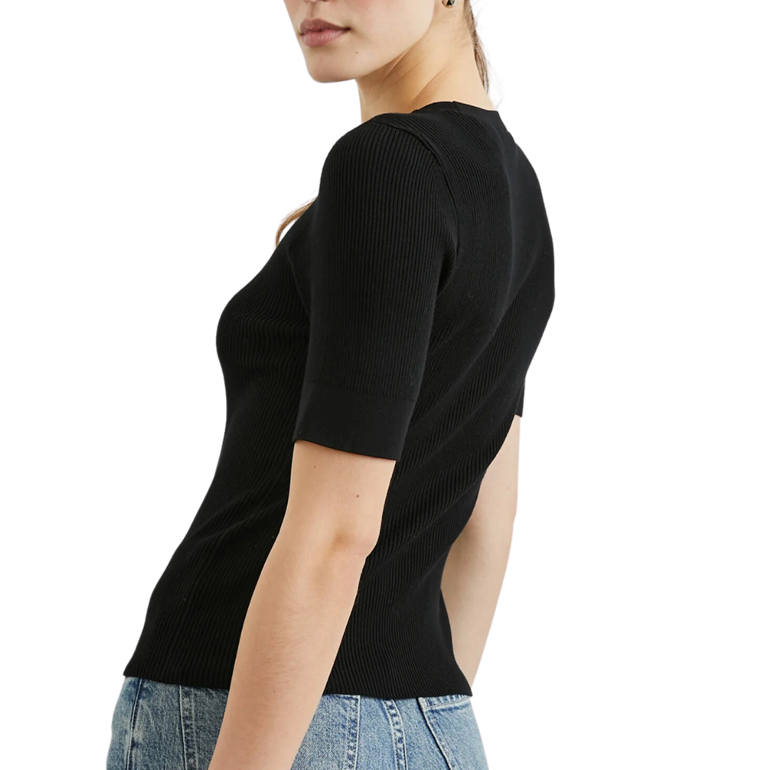 Ari Top in Black