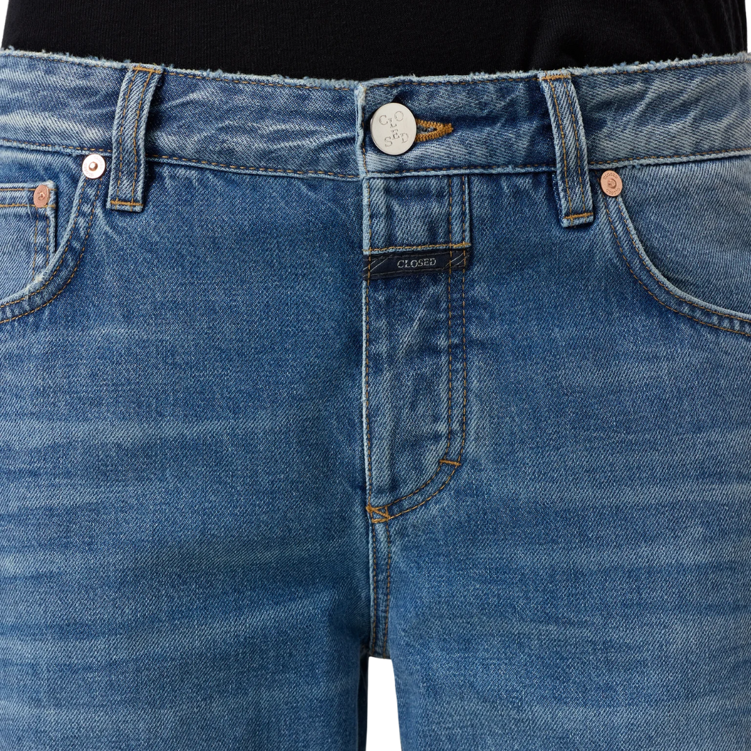 Gillan Wide in Mid Blue