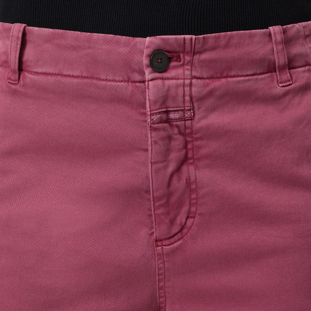 Rovea Relaxed in Cherry Red
