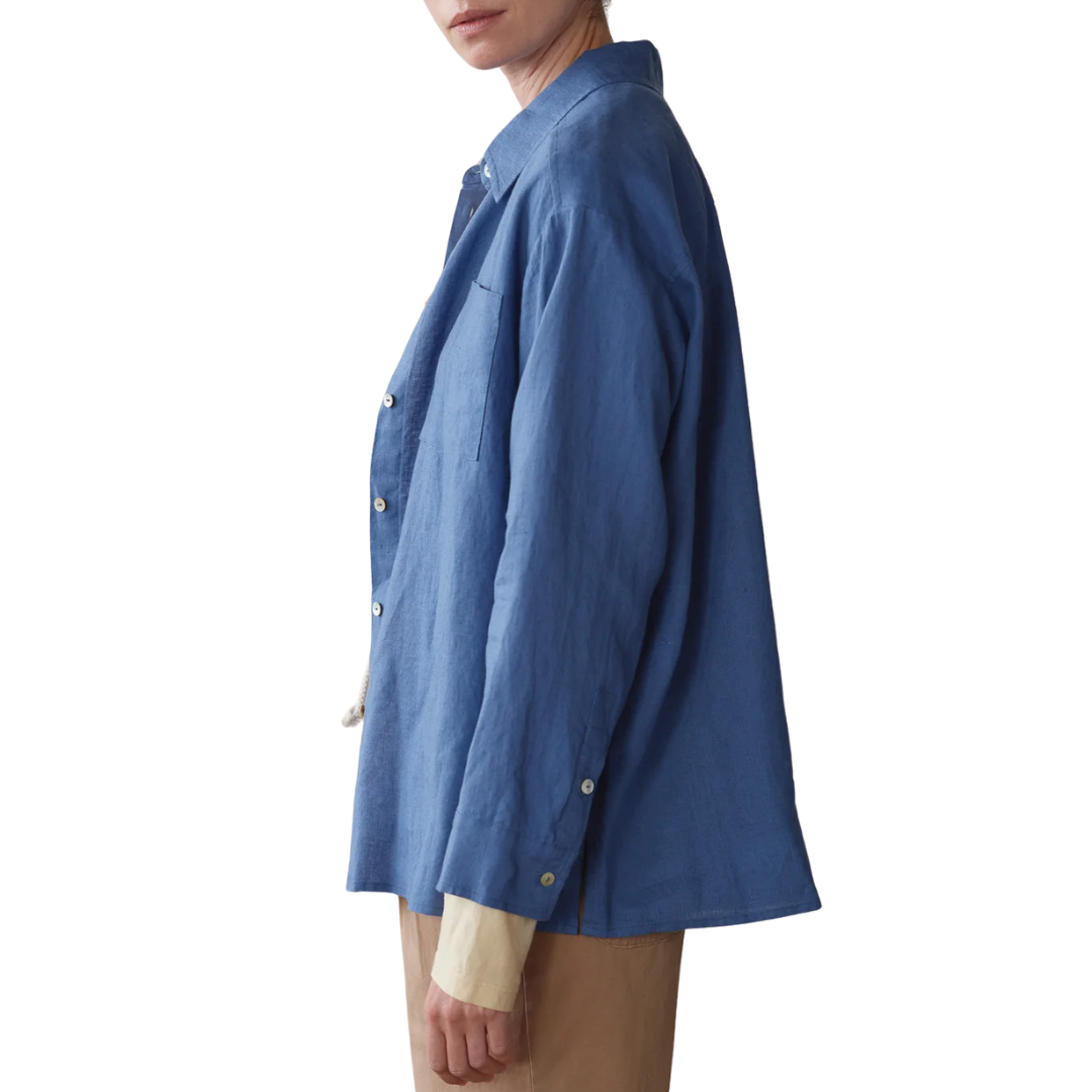 The Linen Relaxed Shirt in Lapis