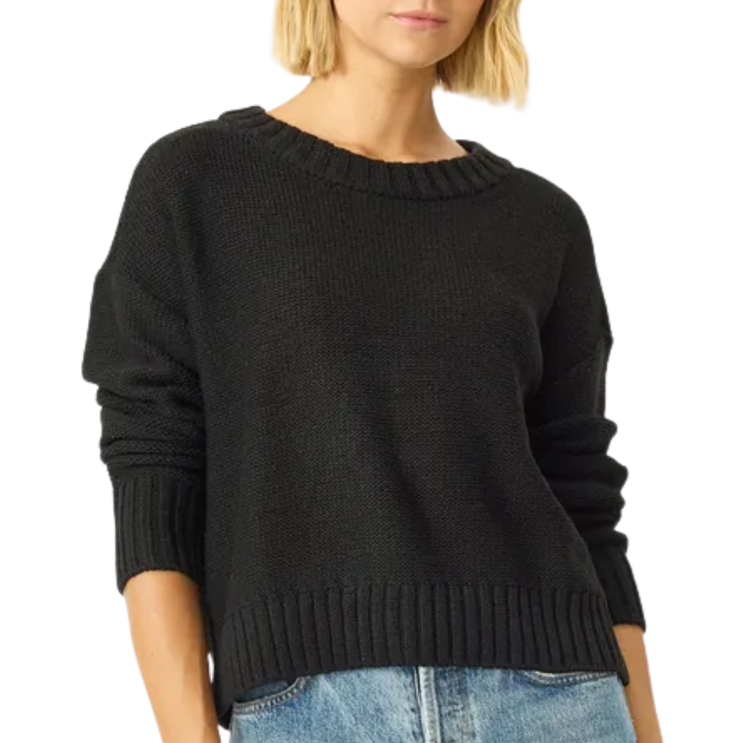 Walker Pullover in Black